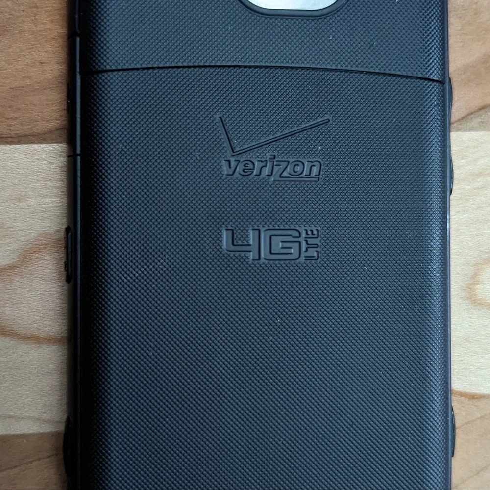 👣Pantech Breakout 4G LTE Android Smartphone Verizon - READ